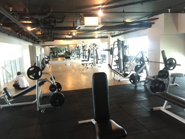 fitness-room-the-beacon-roces-tower-manila