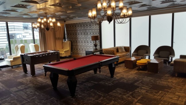 knightsbridge-condo-games-room-pool-table
