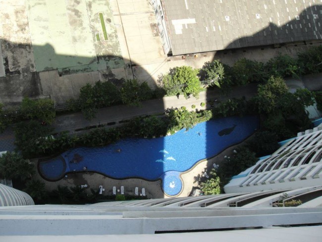 supalai-park-condo-swimming-pool