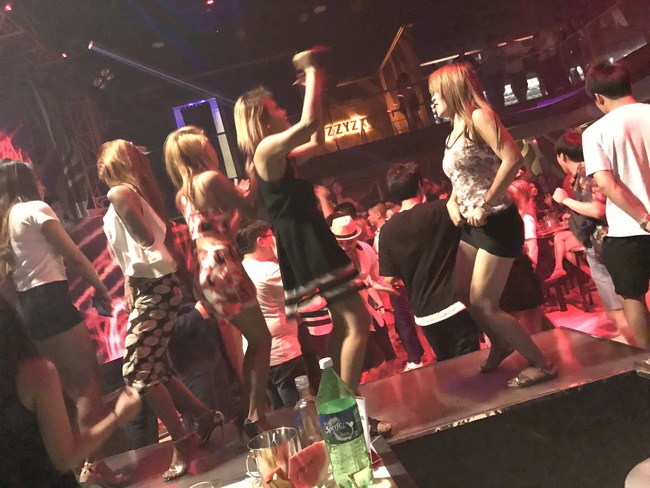zzyzx-manila-disco-prostitutes
